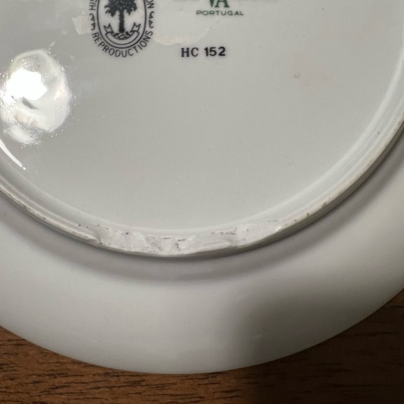 Mottahedeh Sacred Bird & Butterfly Dessert & Salad Plate Historic Charleston - Picture 8 of 10